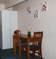 Kaniva Midway Motel