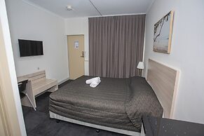 Westside Motor Inn