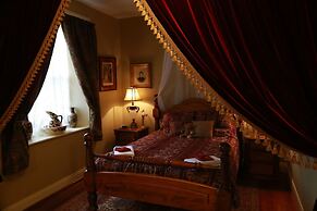 Blakes Manor Self Contained Heritage Accommodation