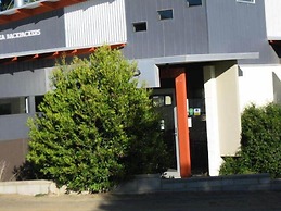 Swansea Backpackers