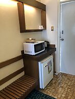 Canberra Lyneham Motor Inn