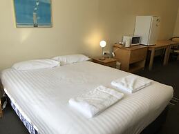 Canberra Lyneham Motor Inn