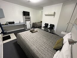 Hatton Vale Motel