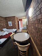 Courtyard Motor Inn