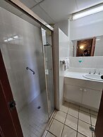Courtyard Motor Inn