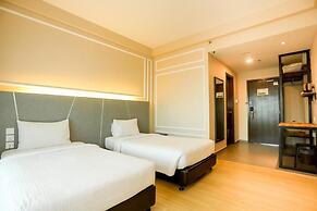 Marvelux Hotel
