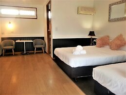 Kurri Motor Inn