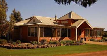 Adinfern Estate