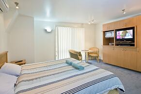 Anchorage Motel and Villas