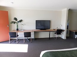 Alexander Cameron Suites