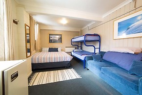 Aneeki Ski Lodge