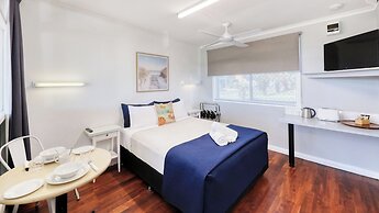 Almare Tourist Motel