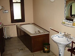 Lochinvar House B&B