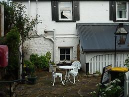 Old Colony Inn