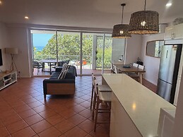 Aqua Promenade Beachfront Apartments