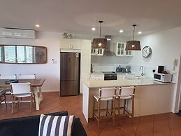 Aqua Promenade Beachfront Apartments