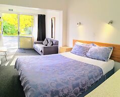 Cambrian Lodge Motel