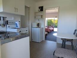 Cambrian Lodge Motel