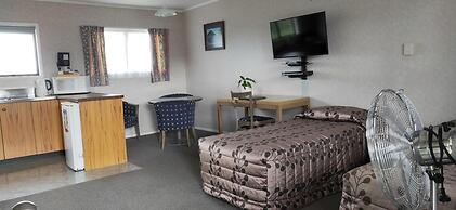 Cypress Court Motel