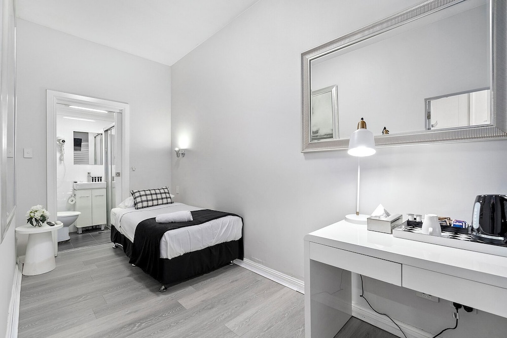 Airport Hotel Sydney