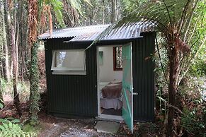 Te Nikau Retreat - Hostel