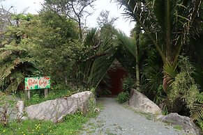 Te Nikau Retreat - Hostel