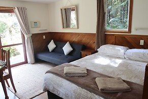 Te Nikau Retreat - Hostel