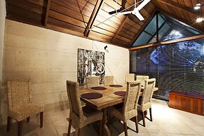 Whalers Cove Villas
