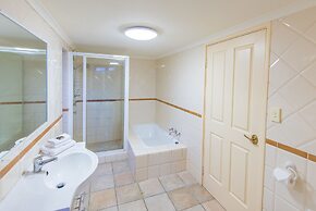 Whalers Cove Villas