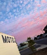 Motel River Bend