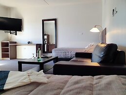 Motel River Bend