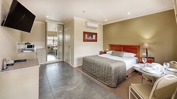 Saltbush Motor Inn