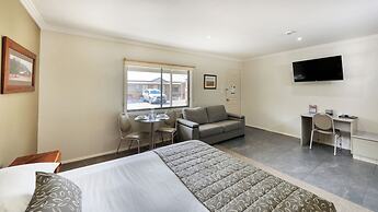 Saltbush Motor Inn