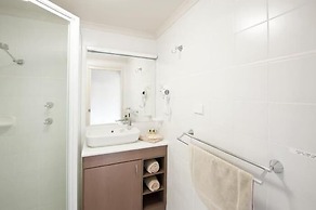 Mollymook Cove Apartments