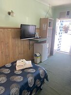 Paddle Steamer Motel