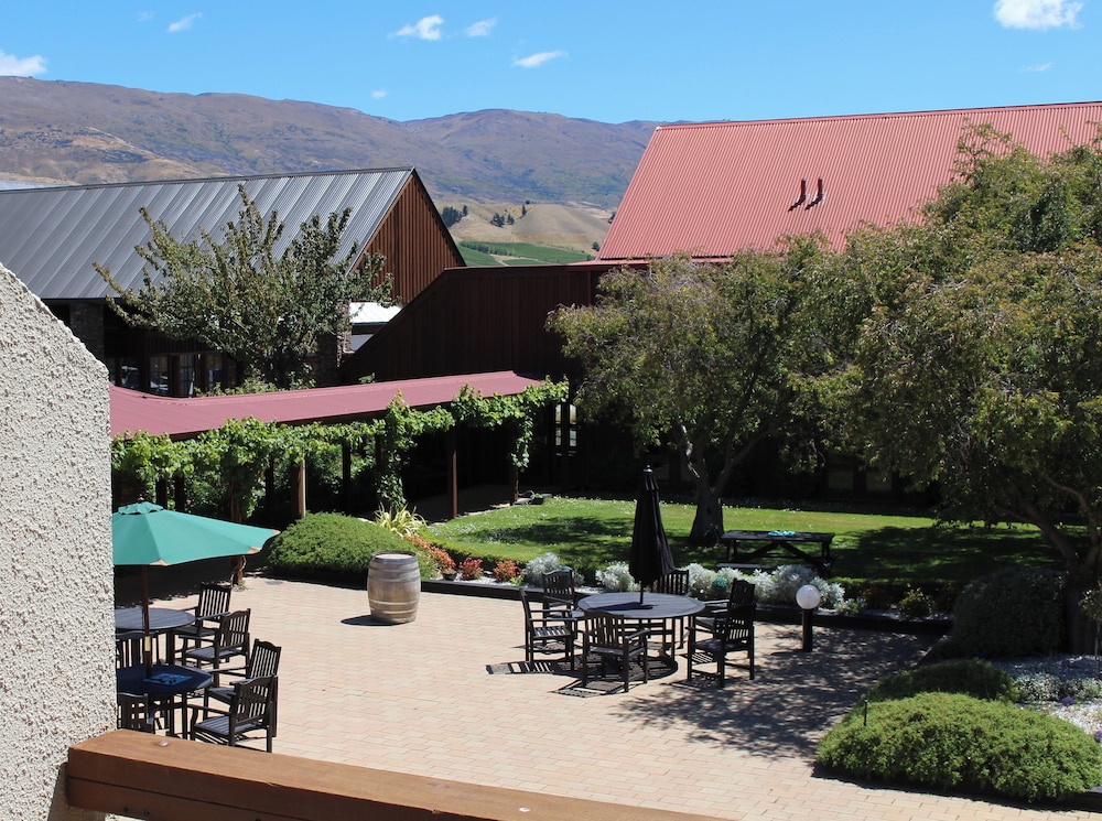 Harvest Hotel