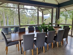 Elfin Hill Country Accommodation