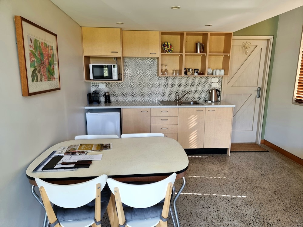 Elfin Hill Country Accommodation