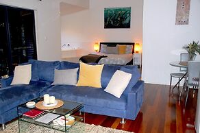 Crookneck Retreat