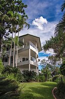 The Lookout Resort