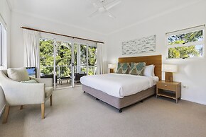 The Lookout Resort