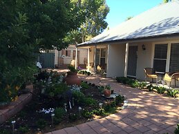 Hahndorf Oak Tree Cottages