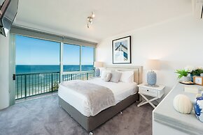 The Waterford on Main Beach