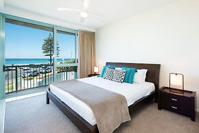 The Waterford on Main Beach