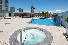 The Waterford on Main Beach