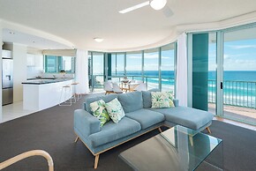 The Waterford on Main Beach