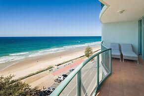 The Waterford on Main Beach