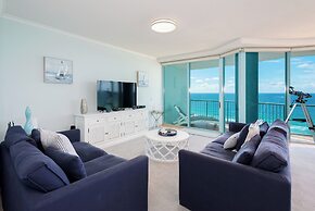 The Waterford on Main Beach