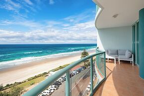 The Waterford on Main Beach