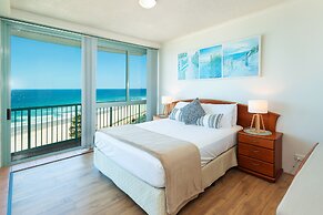 The Waterford on Main Beach